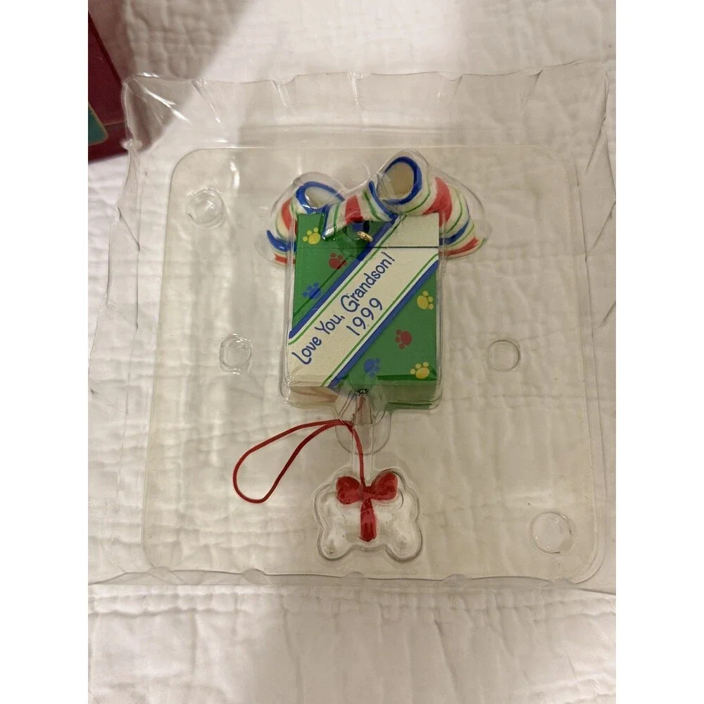 1999 Carlton Cards Heirloom Collection Love You Grandson Puppy Present Ornament
